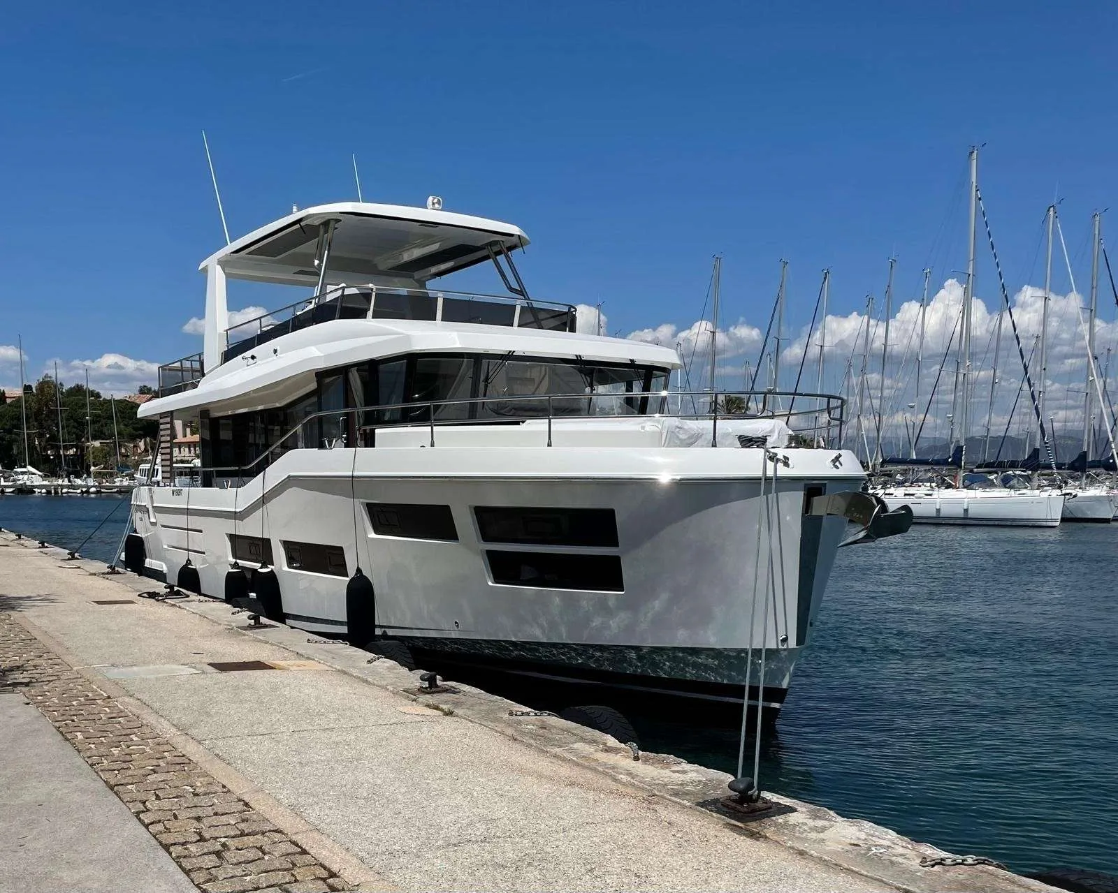 Beneteau GRAND TRAWLER 62 d'occasion - photo 1