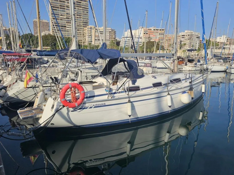 Bavaria Yachts Cruiser 35 used - photo 1