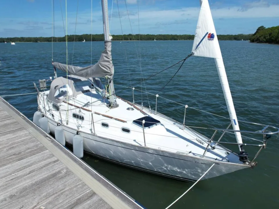Contessa 32 used - photo 1