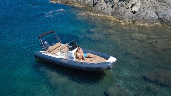 Joker Boat COASTER 650 PLUS usato - foto 1 Joker Boat COASTER 650 PLUS usato - foto 1