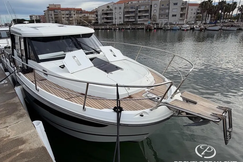 Jeanneau Merry Fisher 1095 used - photo 1