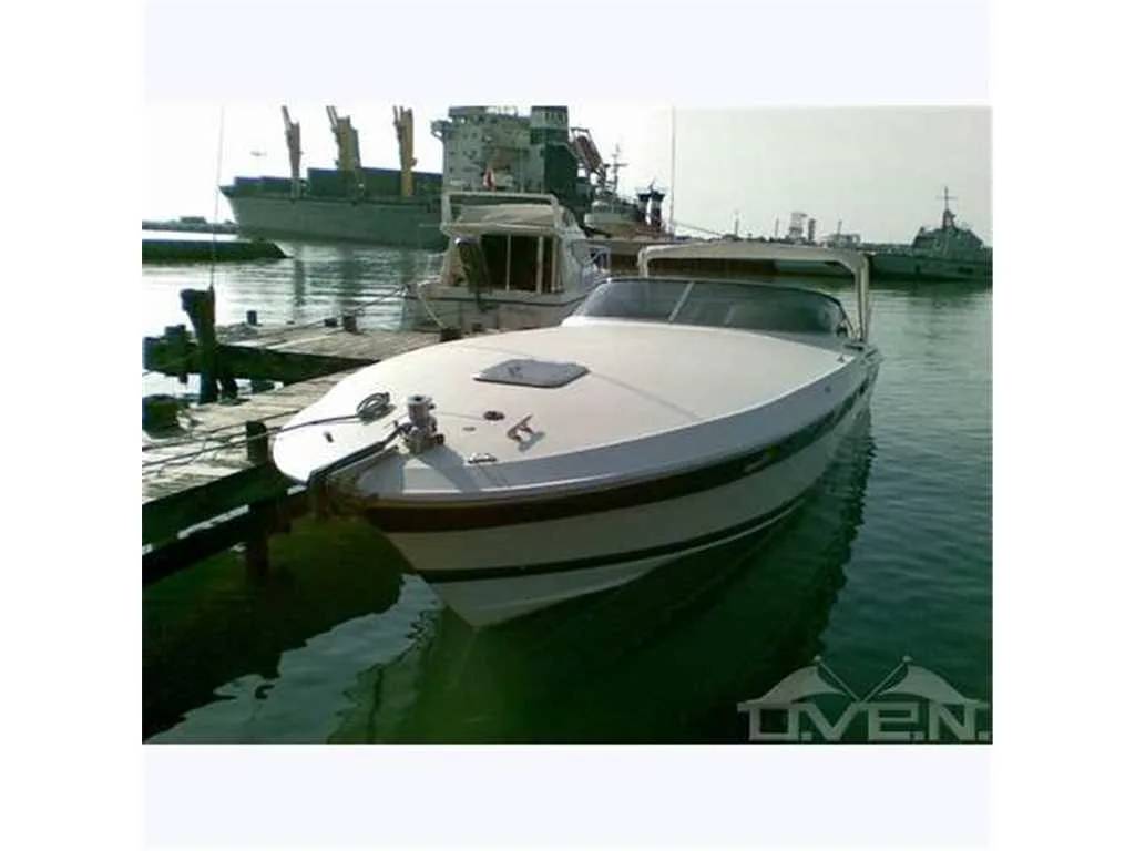 Magnum marine 40' sport used - photo 1