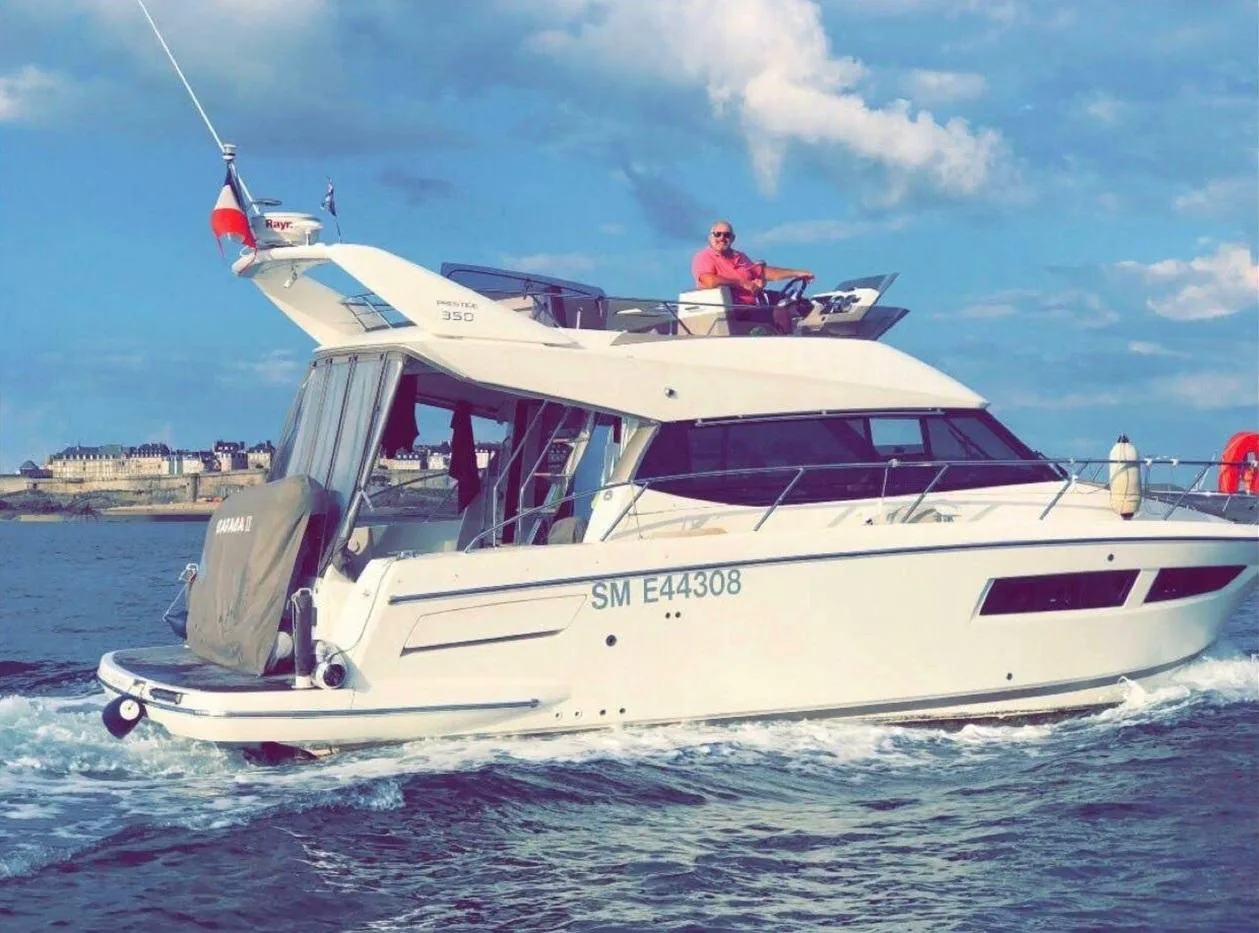 Jeanneau Prestige 350 fly gebraucht - Foto 1 Jeanneau Prestige 350 fly gebraucht - Foto 1