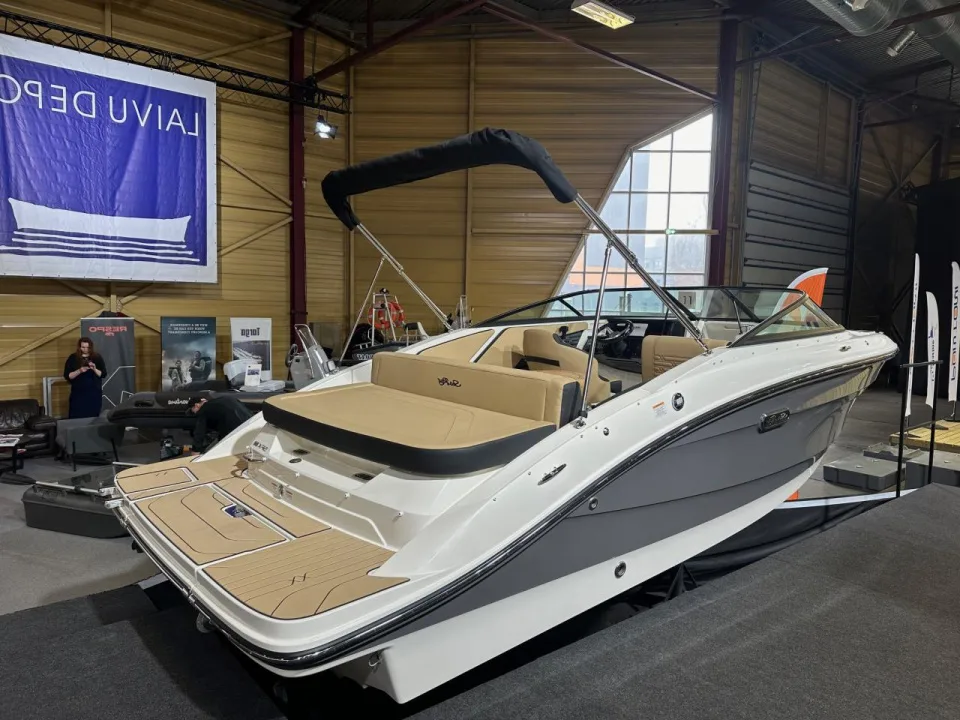 Sea Ray SPX 210 New model gebraucht - Foto 1