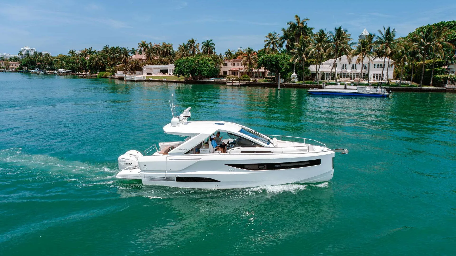 Jeanneau DB 37 OB used - photo 1