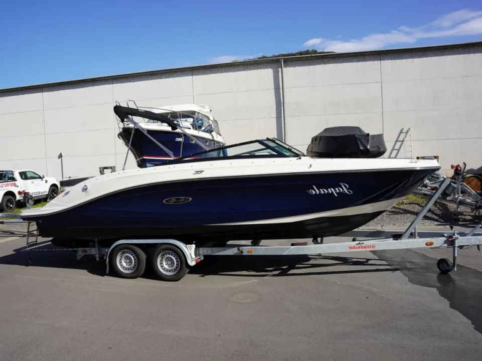 Sea Ray 230 SPXE gebraucht - Foto 1