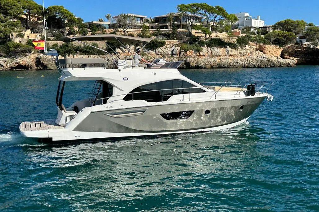 Sessa Marine F40 d'occasion - photo 1