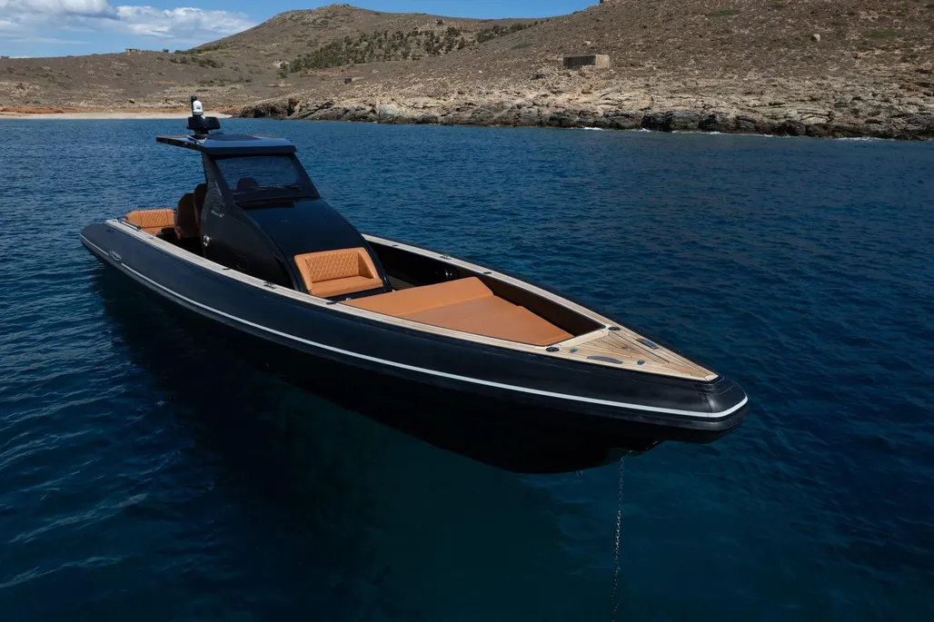 Technohull Omega 47 usato - foto 1
