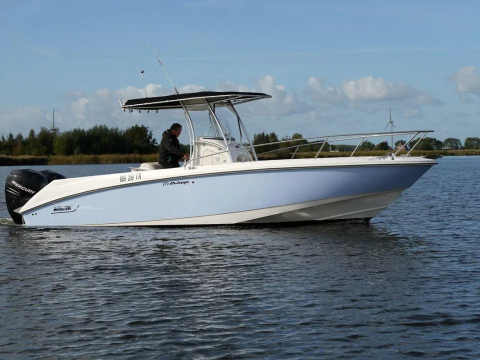 Boston Whaler 270 Outrage usato - foto 1