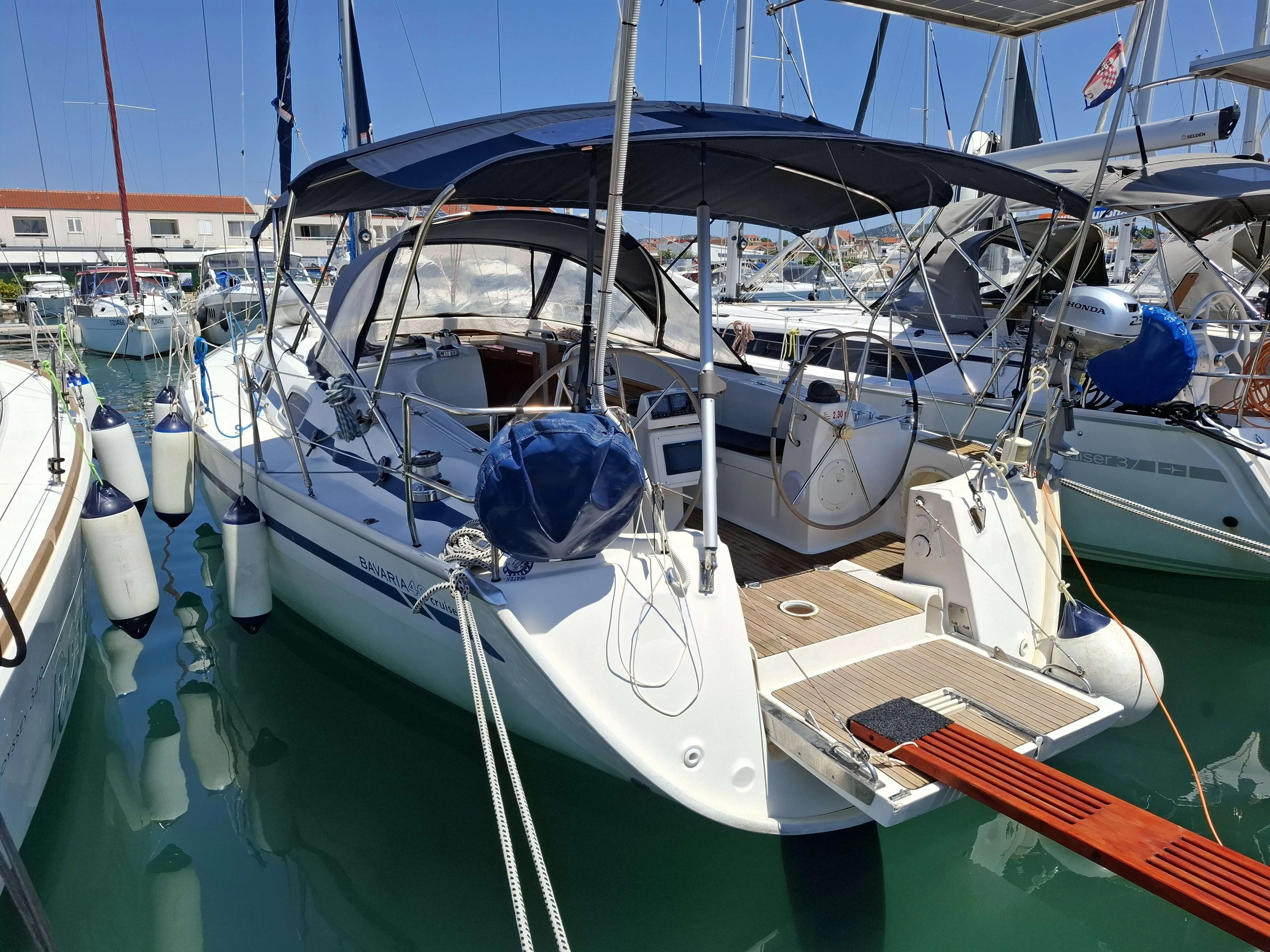 Bavaria Yachts 40 used - photo 1