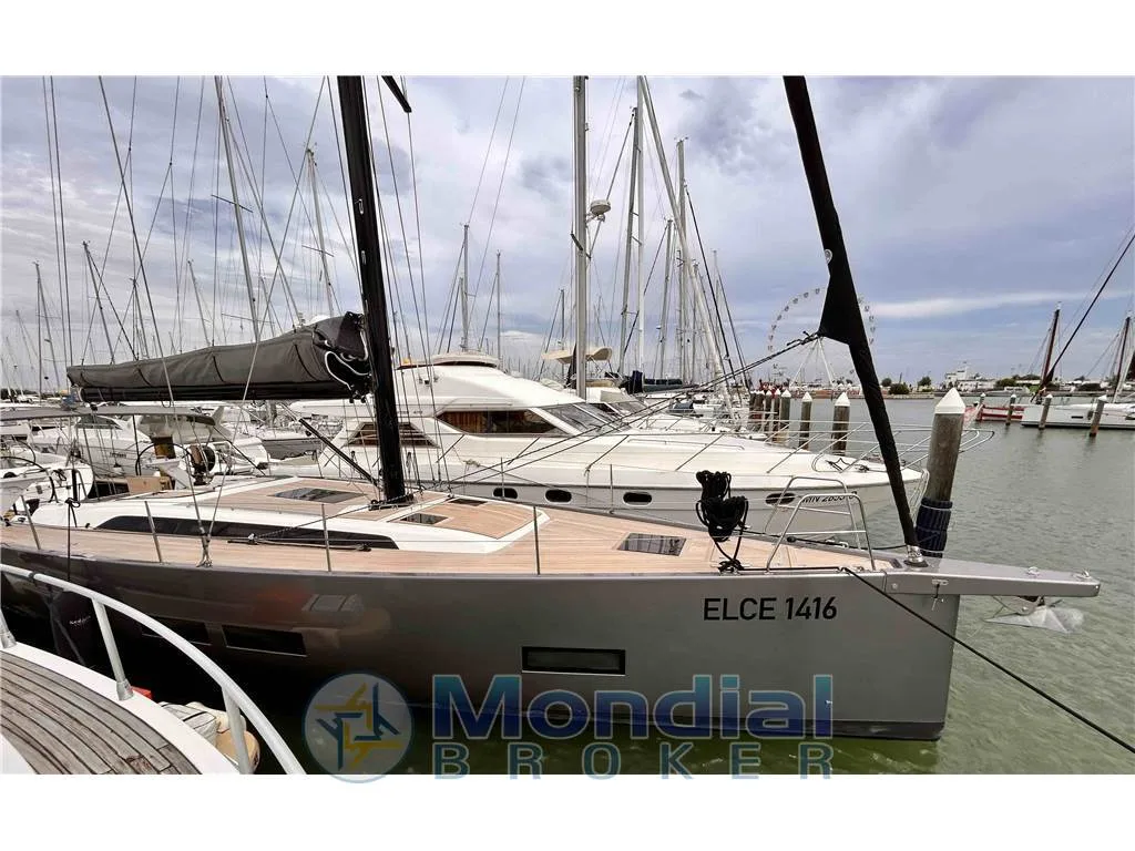 Solaris 44 used - photo 1