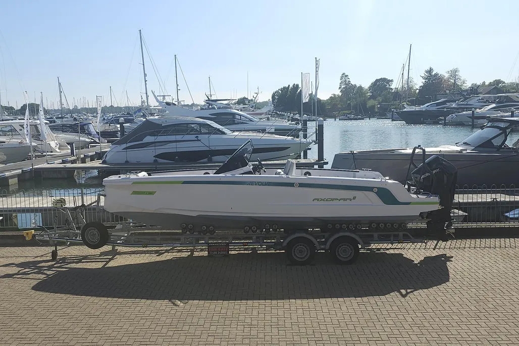 Axopar 22 T-Top EX-Demo gebraucht - Foto 1