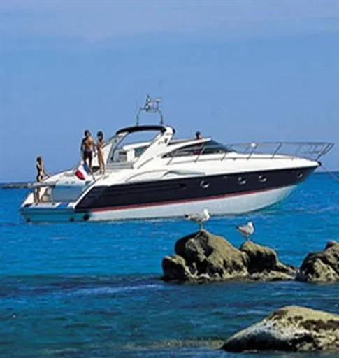 Marine Projects Princess V 42 usato - foto 1 Marine Projects Princess V 42 usato - foto 1