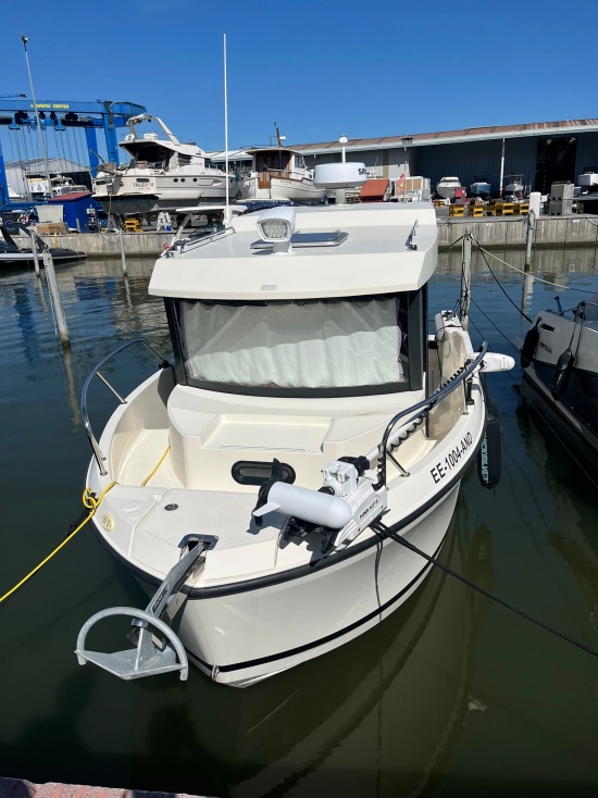 Quicksilver Pilothouse 705 used - photo 1