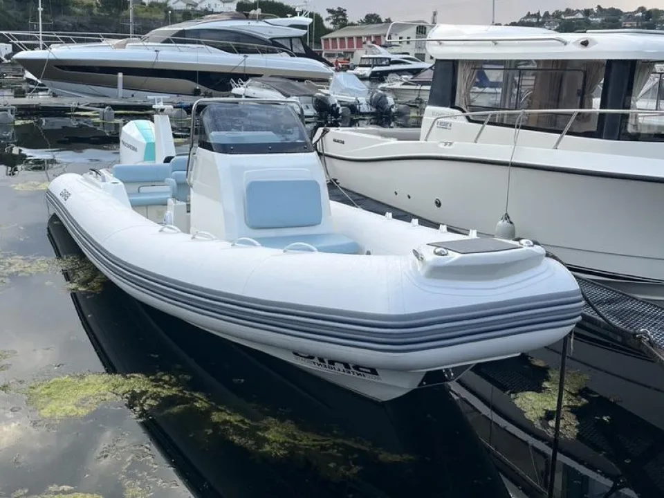 Brig Inflatable Boats Eagle 6.7 d'occasion - photo 1