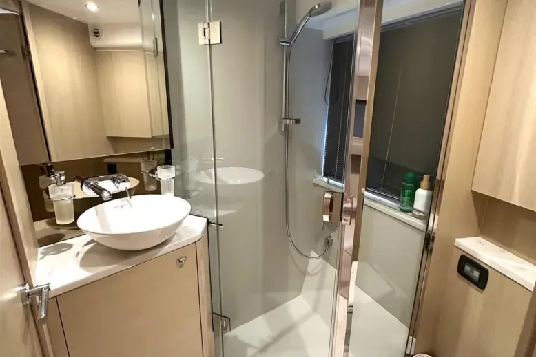 Princess V50 ( 2019 ) used - hero image 11