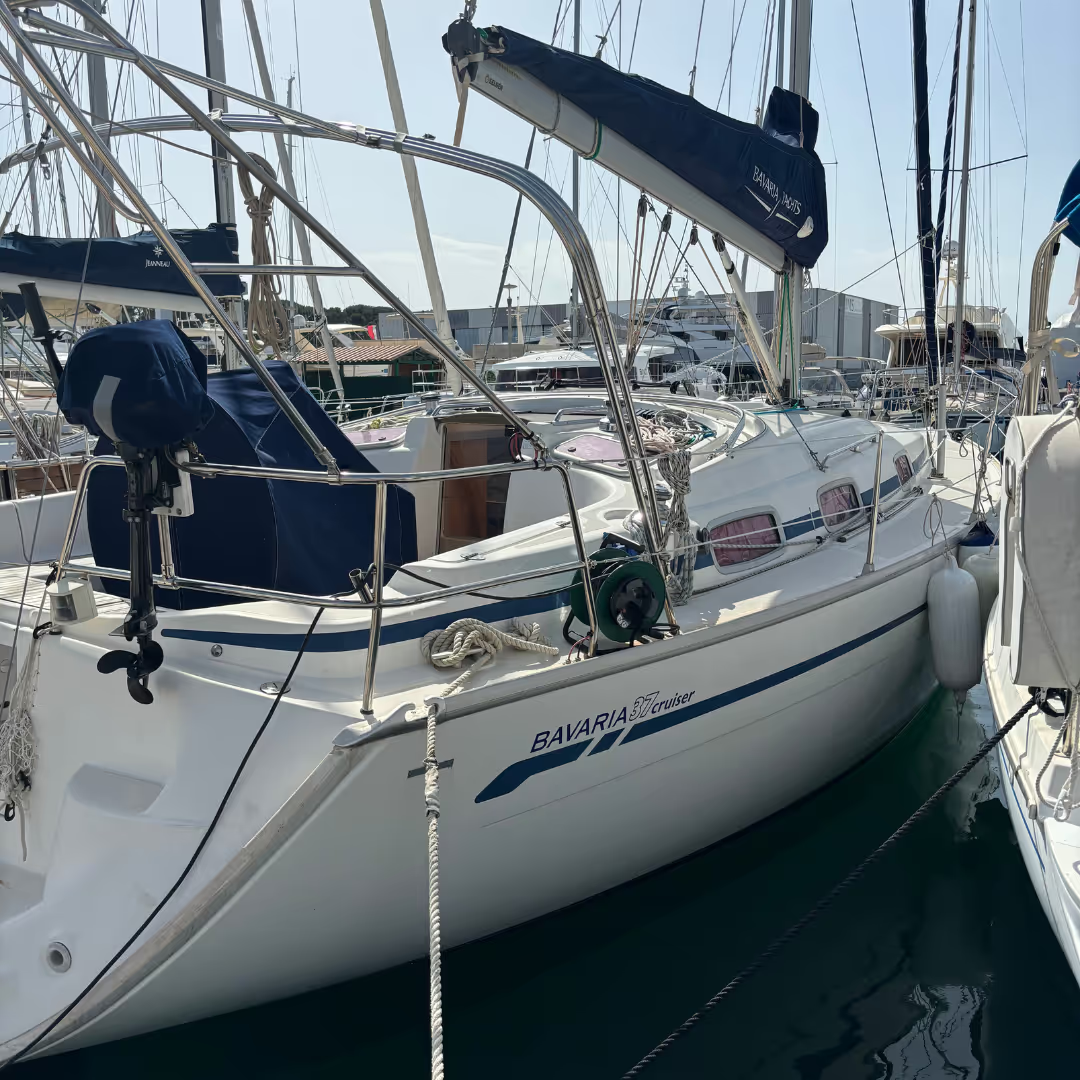 Bavaria Yachts 37 CRUISER used - photo 1