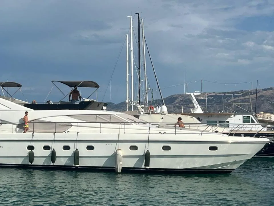 Ferretti Yachts 620 used - photo 1