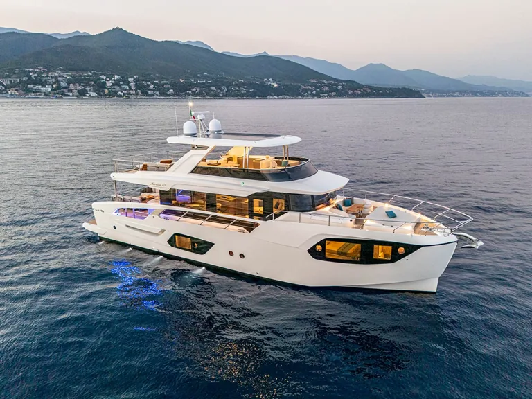 Absolute Navetta 70