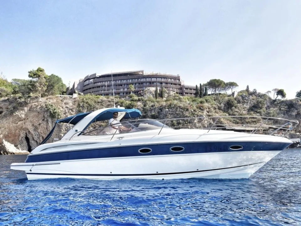 Bavaria Yachts 32 Sport Day Cruiser used - photo 1 Bavaria Yachts 32 Sport Day Cruiser used - photo 1