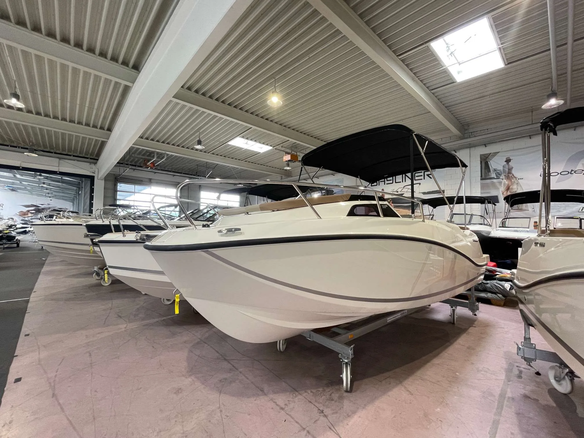 Quicksilver ACTIV 555 CABIN gebraucht - Foto 1