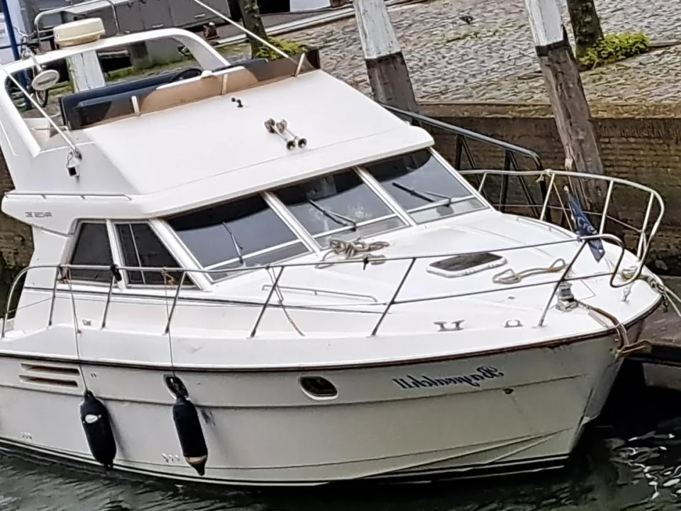 Princess Yachts 380 used - photo 1