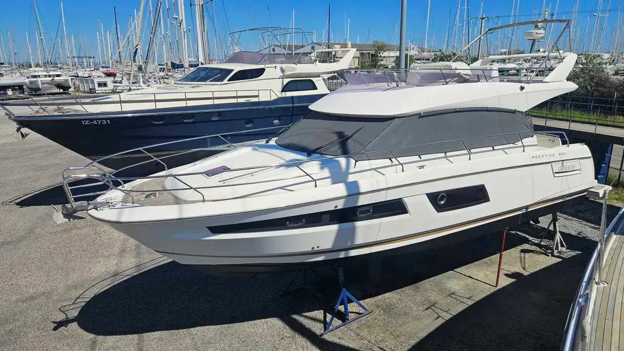 Prestige 450 used - photo 1