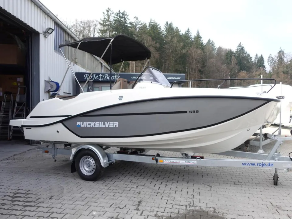 Quicksilver Activ 555 Open & Trailer (auf Lager) gebraucht - Foto 1
