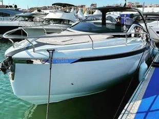 Fairline F Line 33 used - photo 1