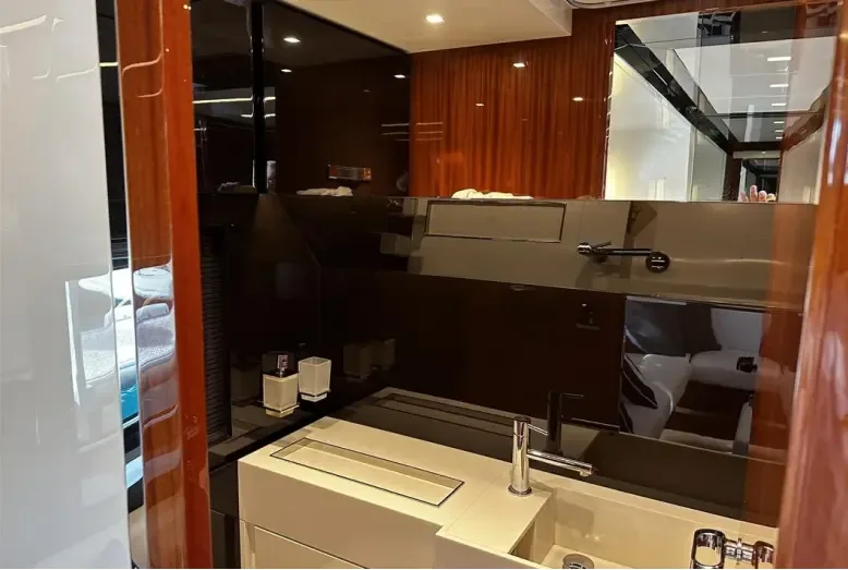 Riva RIVALE 56 ( 2021 ) used - hero image 8