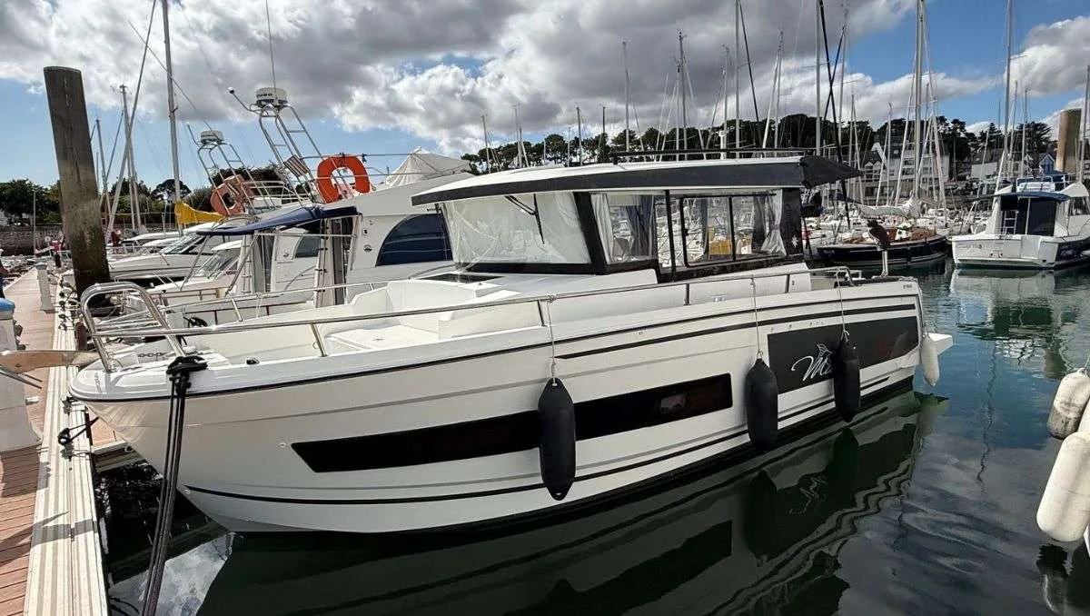 Jeanneau MERRY FISHER 895 MARLIN used - photo 1