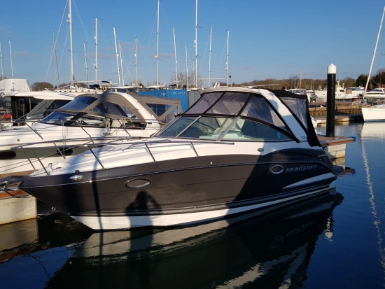 Monterey 275 Sport Yacht used - photo 1