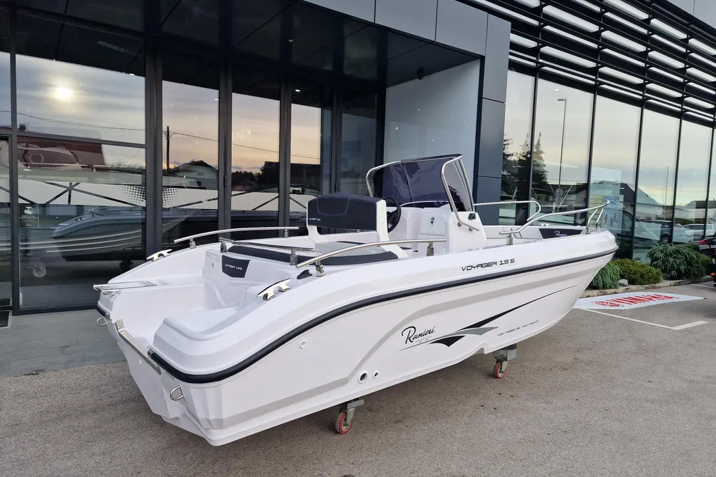 Ranieri VOYAGER 19 with YAMAHA F115 gebraucht - Foto 1