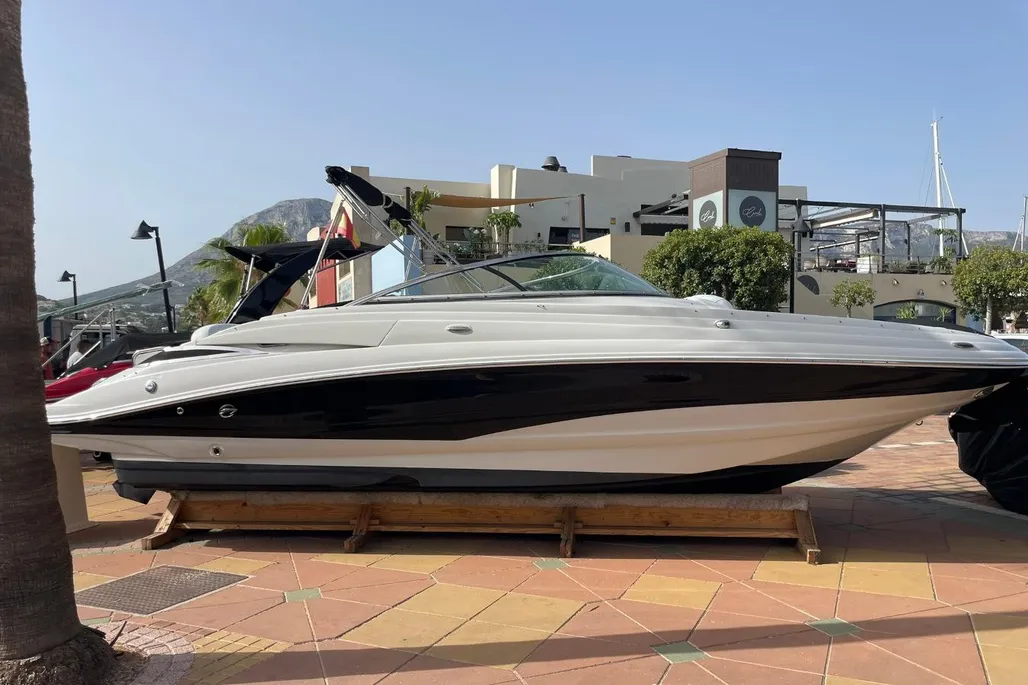 Crownline Eclipse E4 used - photo 1