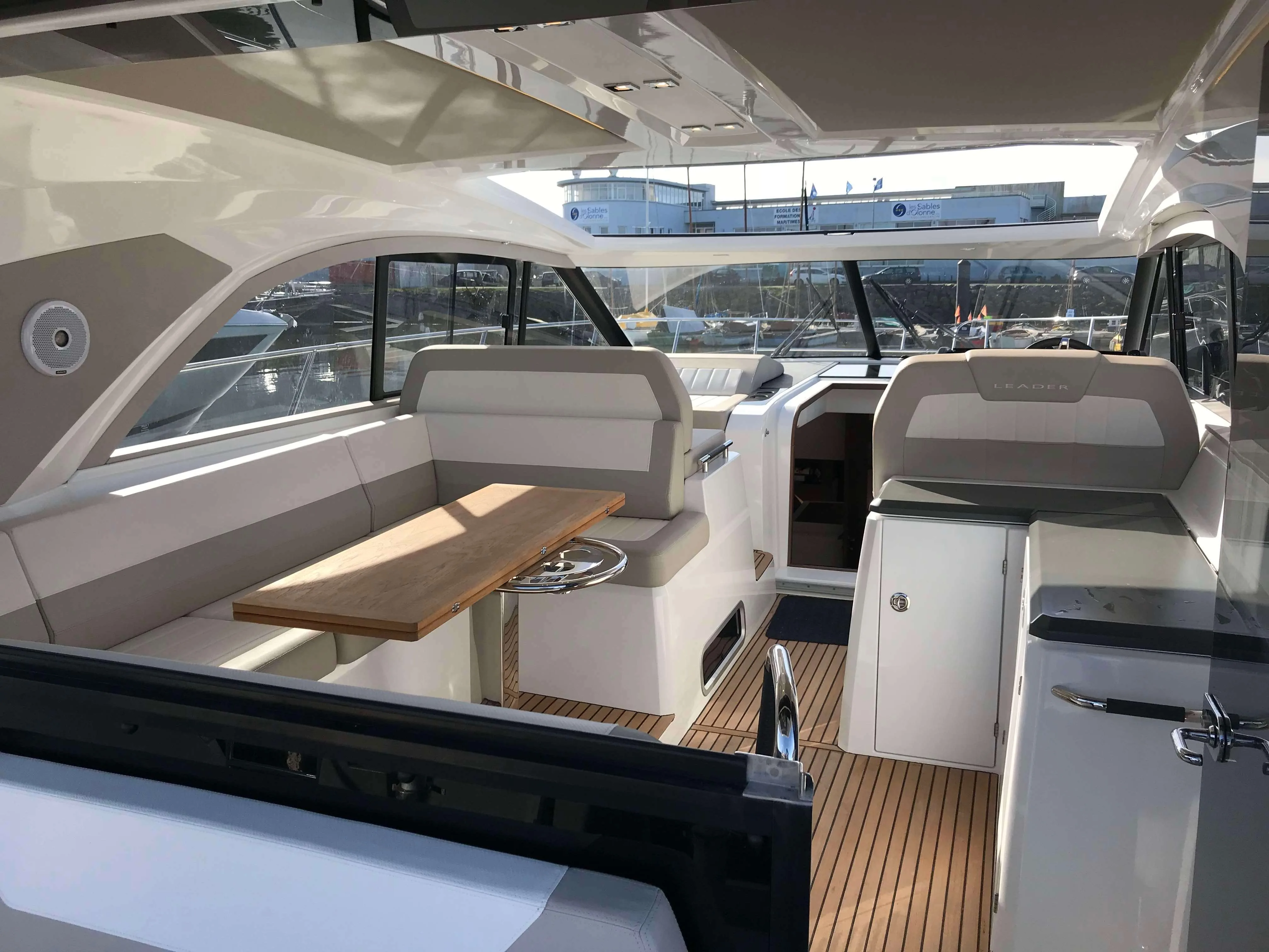 Jeanneau LEADER 46 d'occasion - photo 1