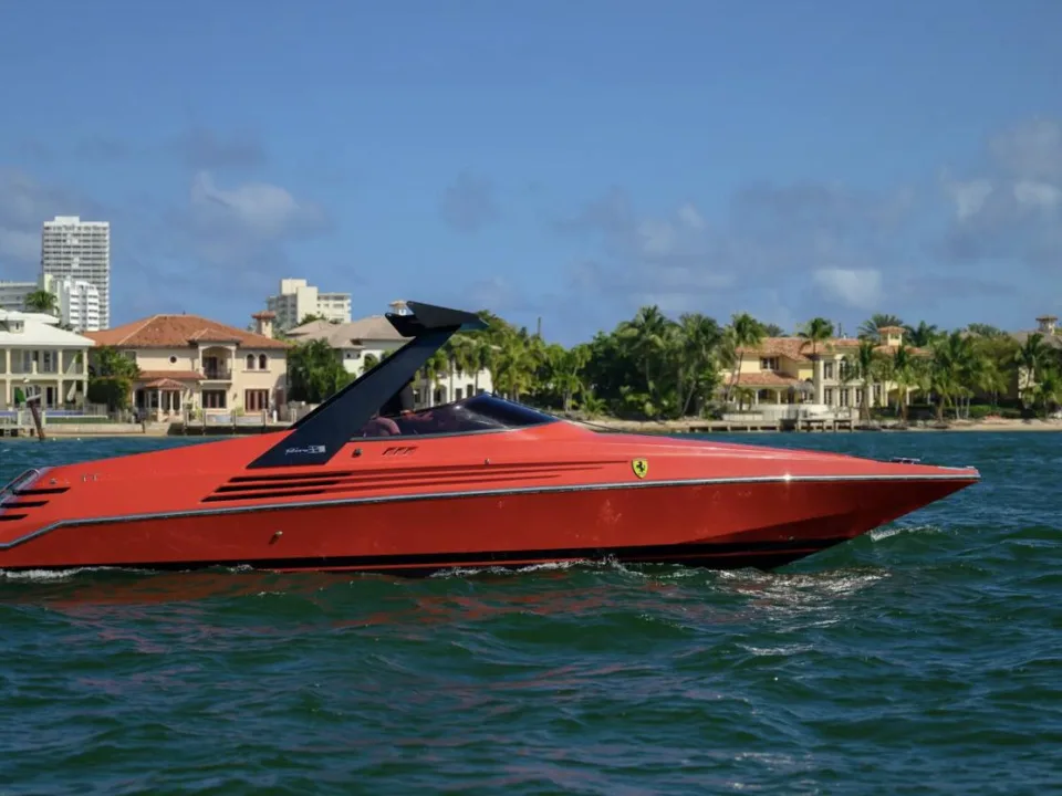 Riva Ferrari 32 gebraucht - Foto 1