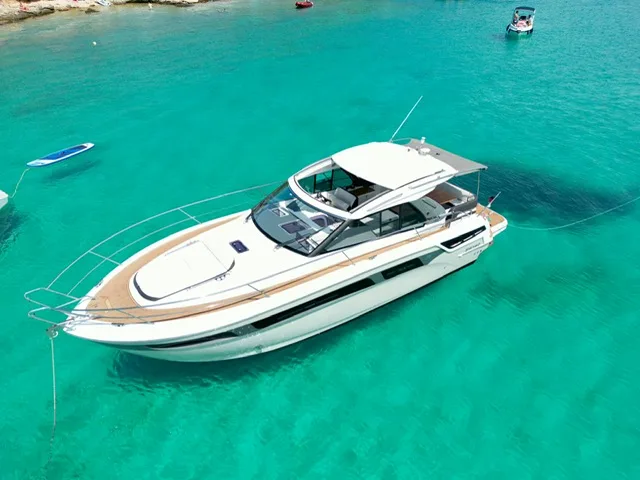 Bavaria Yachts S 40 HT used - photo 1