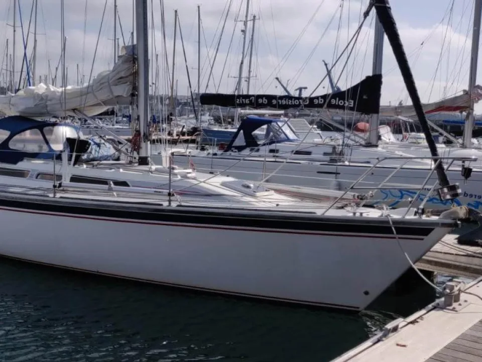 Westerly Typhoon 37 used - photo 1