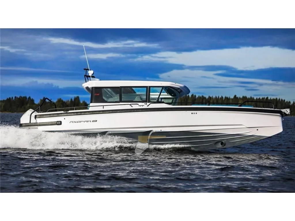 Axopar 28 Cabin used - photo 1
