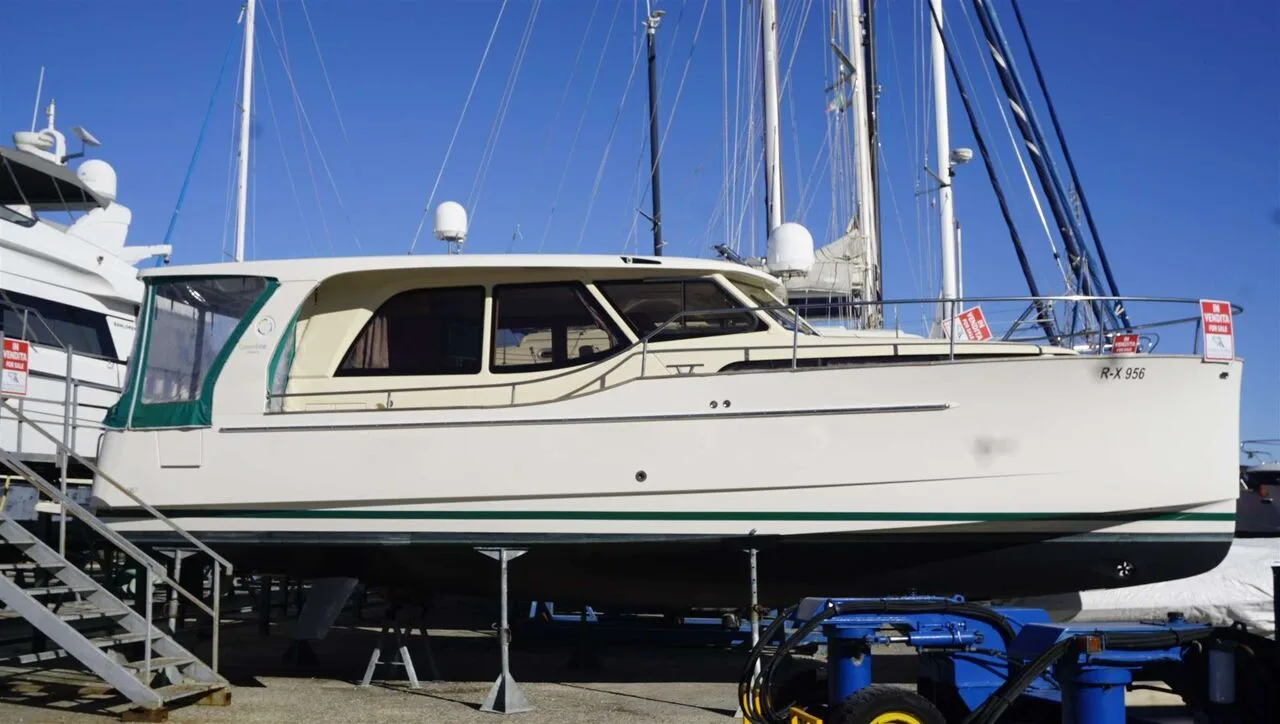 Greenline 33 Hybrid used - photo 1