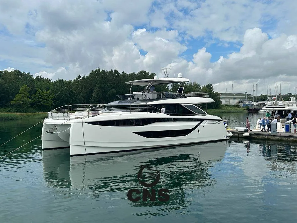 Prestige M8 used - photo 1