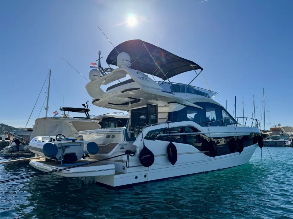 Galeon 440 Fly gebraucht - Foto 1