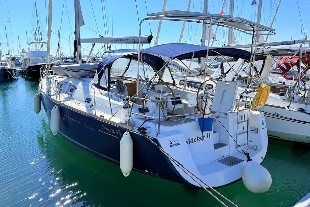Beneteau Oceanis 43 Family d'occasion - photo 1