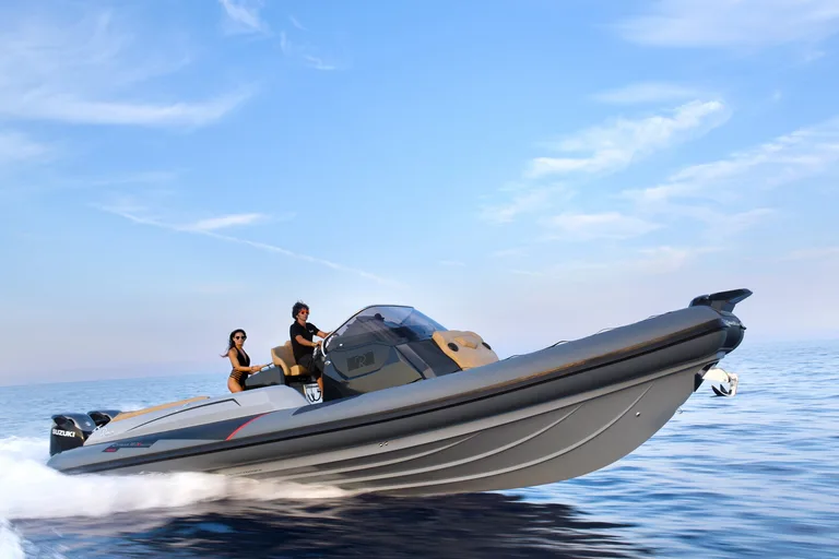 Ranieri International Cayman 38.0 Executive