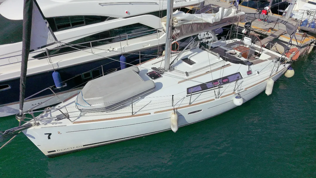 Beneteau Oceanis 37 usato - foto 1