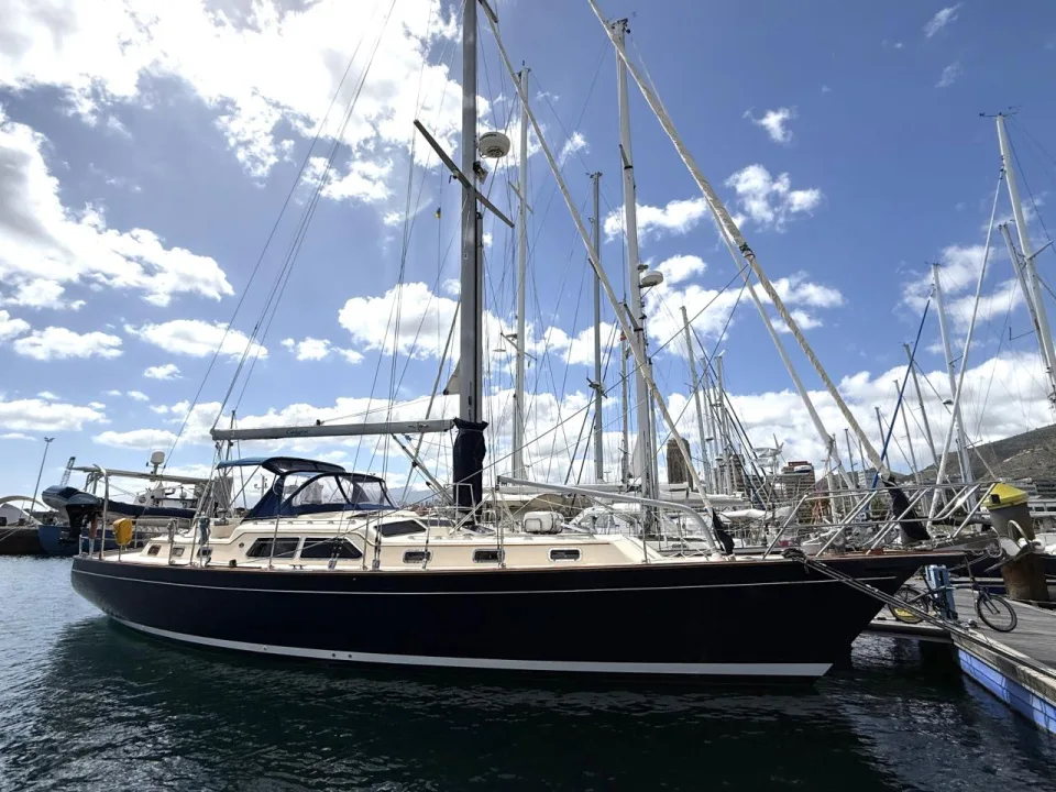 Island Packet 485 used - photo 1
