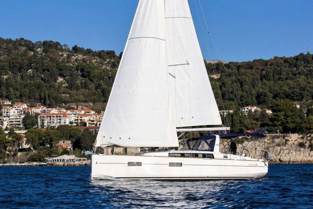 Beneteau OCEANIS 38 usato - foto 1