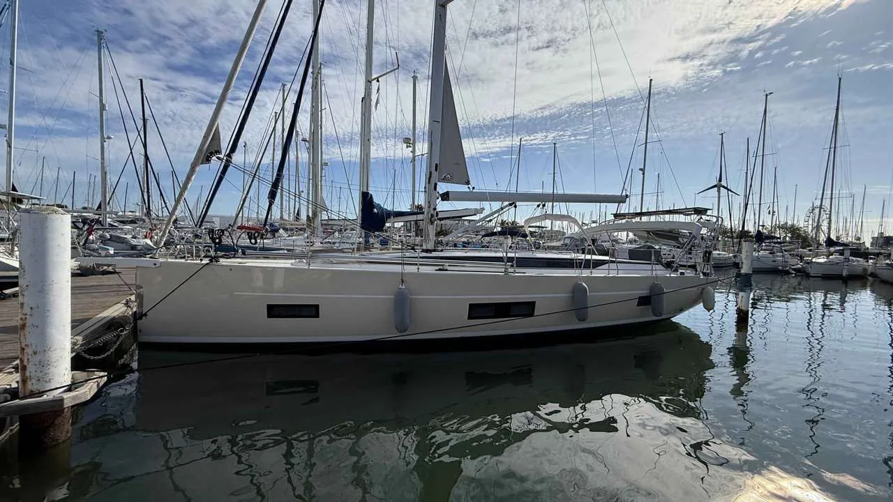 Bavaria Yachts C45 STYLE used - photo 1
