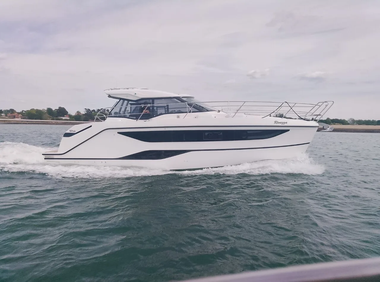 Bavaria Yachts SR33 used - photo 1