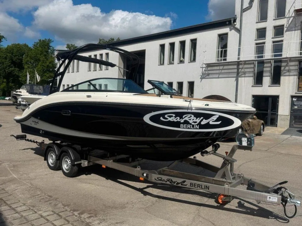Sea Ray 210 SPXE gebraucht - Foto 1